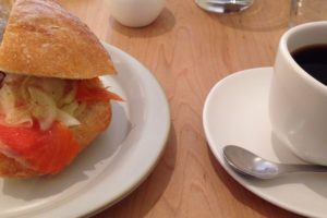 喫茶ハレの日 珈琲とサンドイッチ